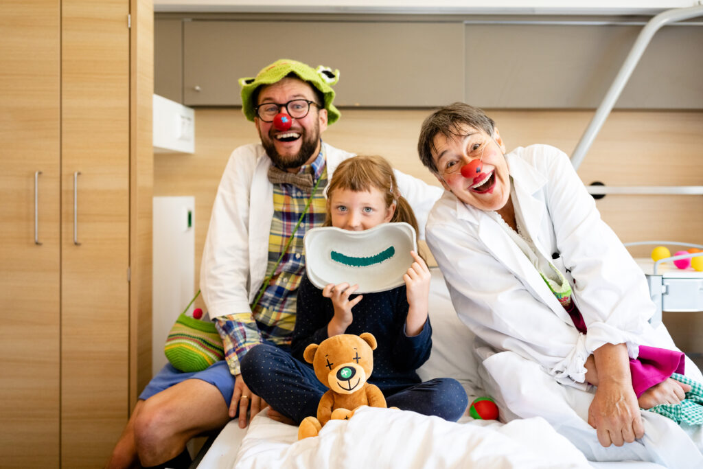 Kronen Zeitung – 30 JAHRE CLINICLOWNS Humor als Therapie: Wer lacht, gibt nicht auf